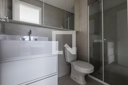 Banheiro de kitnet/studio para alugar com 1 quarto, 35m² em Pinheiros, São Paulo