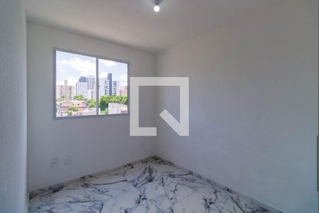 Quarto 2 de apartamento para alugar com 2 quartos, 44m² em Jardim Maria Duarte, São Paulo