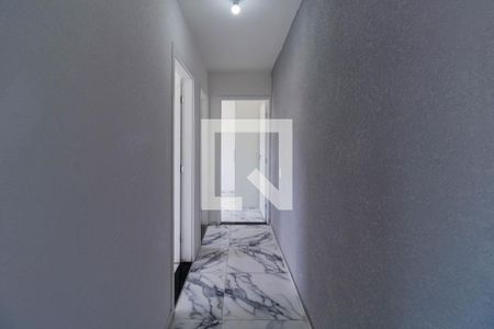 Corredor de apartamento para alugar com 2 quartos, 44m² em Jardim Maria Duarte, São Paulo