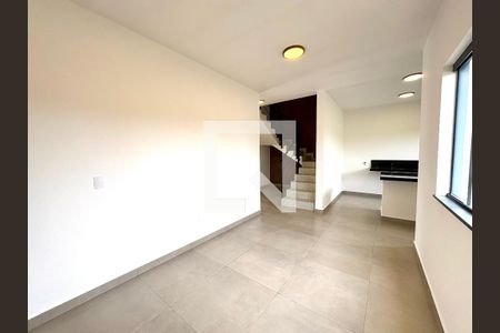 Sala 1 de casa à venda com 3 quartos, 105m² em Jardim Marambaia Ii, Jundiaí