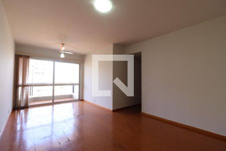 Sala de apartamento para alugar com 3 quartos, 70m² em Centro, Ribeirão Preto