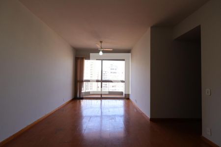 Sala de apartamento para alugar com 3 quartos, 70m² em Centro, Ribeirão Preto