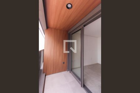 Varanda de kitnet/studio à venda com 1 quarto, 25m² em Vila Regente Feijó, São Paulo