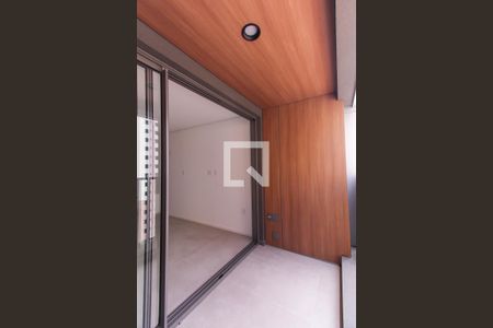 Varanda de kitnet/studio à venda com 1 quarto, 25m² em Vila Regente Feijó, São Paulo