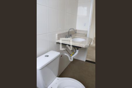 Apartamento à venda com 82m², 2 quartos e 2 vagas Apartamento à venda com 82m², 2 quartos e 2 vagasBanheiro