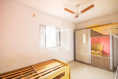 Quarto 2 de casa à venda com 3 quartos, 250m² em Padroeira, Osasco