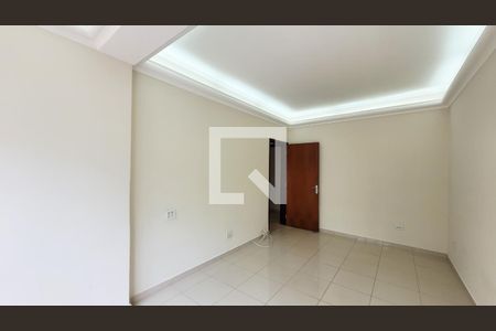 Sala de casa à venda com 4 quartos, 230m² em Vila Jequitibas, Campinas