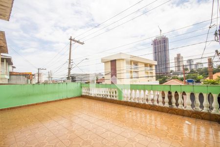 Varanda de casa à venda com 4 quartos, 200m² em Vila Osasco, Osasco