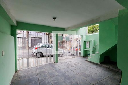 Casa à venda com 171m², 3 quartos e 2 vagas Casa à venda com 171m², 3 quartos e 2 vagasVaranda