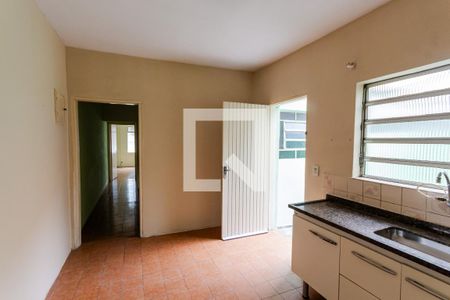Casa à venda com 171m², 3 quartos e 2 vagas Casa à venda com 171m², 3 quartos e 2 vagasCozinha