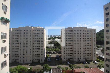 Quarto - Vista de kitnet/studio para alugar com 1 quarto, 38m² em Curicica, Rio de Janeiro