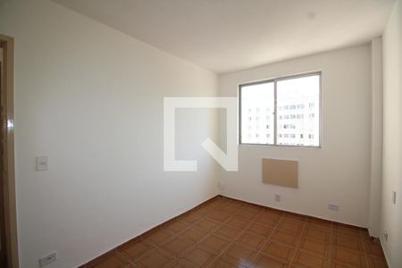 Quarto  de kitnet/studio para alugar com 1 quarto, 38m² em Curicica, Rio de Janeiro