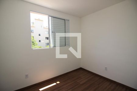 Quarto 1 de apartamento para alugar com 2 quartos, 46m² em Restinga, Porto Alegre