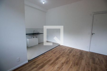 Sala e Cozinha de apartamento para alugar com 2 quartos, 42m² em Jardim Maria Duarte, São Paulo