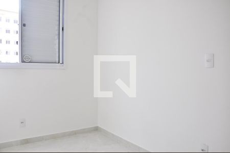 Quarto 01 de apartamento para alugar com 2 quartos, 44m² em Jardim Iris, São Paulo