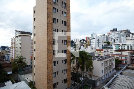 Sacada de apartamento para alugar com 4 quartos, 180m² em Cruzeiro, Belo Horizonte