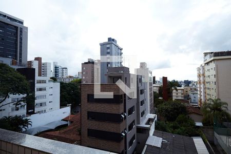 Sacada de apartamento para alugar com 4 quartos, 180m² em Cruzeiro, Belo Horizonte