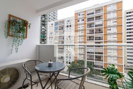 Varanda de apartamento à venda com 1 quarto, 42m² em Vila Itapura, Campinas