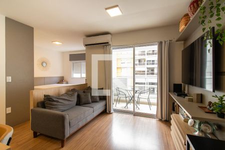 Sala de apartamento à venda com 1 quarto, 42m² em Vila Itapura, Campinas