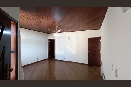 Sala de casa para alugar com 2 quartos, 178m² em Jardim Emilia, Sorocaba