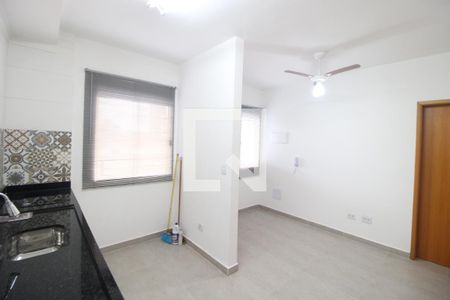 Sala / Cozinha de apartamento para alugar com 2 quartos, 40m² em Santana, São Paulo