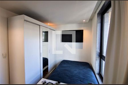 Quarto de apartamento à venda com 2 quartos, 113m² em Santo Antônio, Belo Horizonte