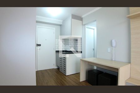 Sala/Cozinha de apartamento à venda com 2 quartos, 36m² em Vila Graciosa, São Paulo