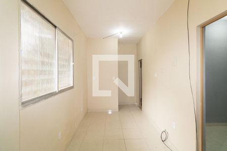 Sala de casa de condomínio para alugar com 2 quartos, 40m² em Inhoaíba, Rio de Janeiro