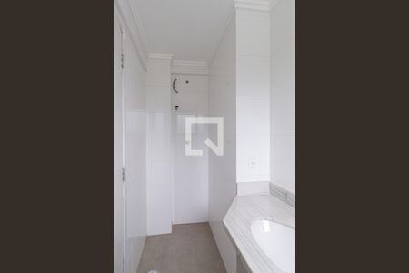 Apartamento à venda com 82m², 2 quartos e 2 vagas Apartamento à venda com 82m², 2 quartos e 2 vagasBanheiro da suíte