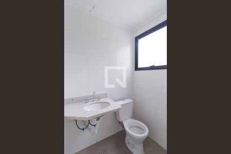 Apartamento à venda com 82m², 2 quartos e 2 vagas Apartamento à venda com 82m², 2 quartos e 2 vagasBanheiro da suíte