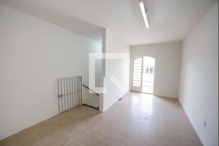 Sala de casa para alugar com 3 quartos, 160m² em Centro, Taubaté