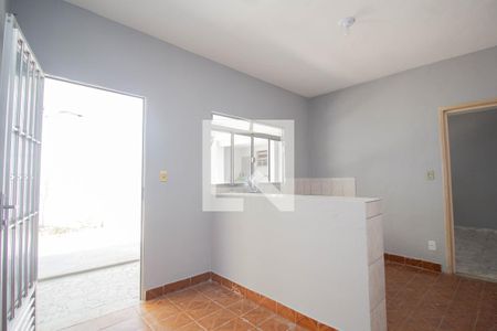 Sala de casa para alugar com 2 quartos, 50m² em Vila Bruna, São Paulo