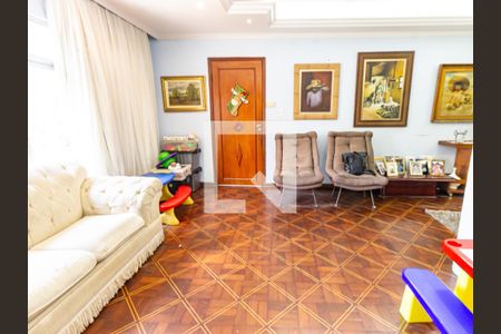 Sala de casa à venda com 3 quartos, 565m² em Vila Bertioga, São Paulo