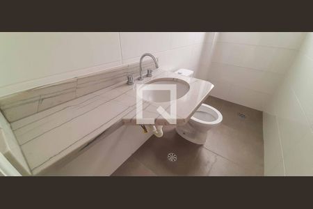 Apartamento à venda com 82m², 2 quartos e 2 vagas Apartamento à venda com 82m², 2 quartos e 2 vagasBanheiro Social