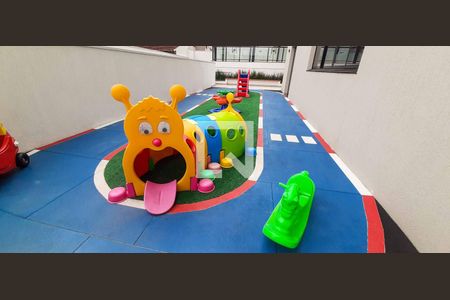 Apartamento à venda com 82m², 2 quartos e 2 vagas Apartamento à venda com 82m², 2 quartos e 2 vagasÁrea comum - Playground