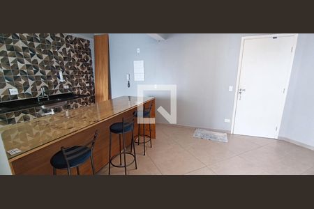 Sala/Cozinha de apartamento para alugar com 2 quartos, 81m² em Parque Esplanada do Embu, Embu das Artes