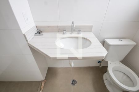 Apartamento à venda com 82m², 2 quartos e 2 vagas Apartamento à venda com 82m², 2 quartos e 2 vagasBanheiro da Suíte