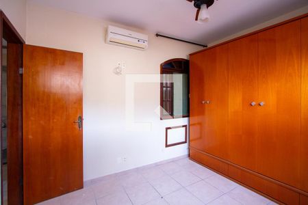 Quarto 2 de casa de condomínio para alugar com 3 quartos, 120m² em Santana, Niterói