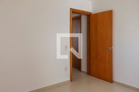 Quarto 1 de apartamento para alugar com 2 quartos, 72m² em Camaquã, Porto Alegre