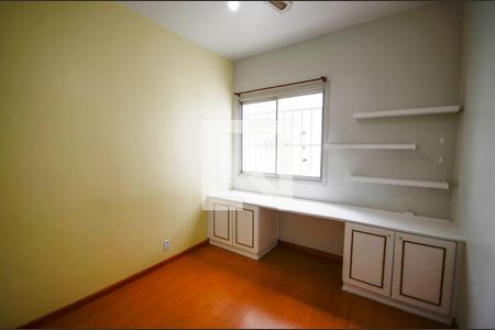 Quarto 1 de apartamento à venda com 3 quartos, 122m² em Grajaú, Rio de Janeiro