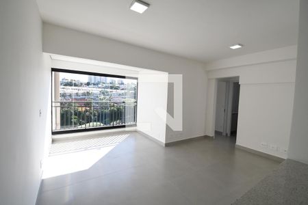 Sala de apartamento para alugar com 2 quartos, 58m² em Jardim Sao Carlos, Campinas