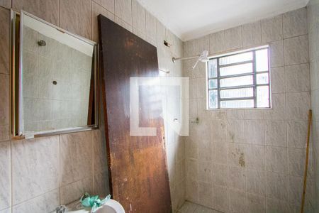 Banheiro de casa para alugar com 1 quarto, 90m² em Vila Assis Brasil, Mauá