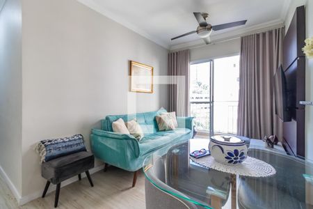 Sala de apartamento à venda com 2 quartos, 58m² em Jardim Tupanci, Barueri