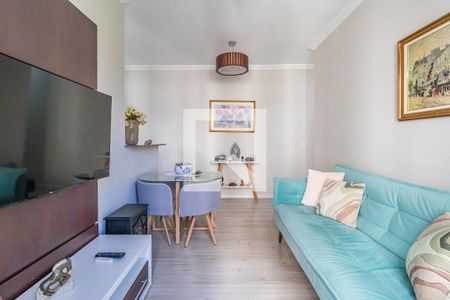 Sala de apartamento à venda com 2 quartos, 58m² em Jardim Tupanci, Barueri