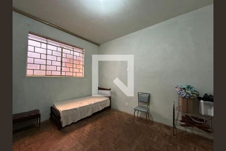 Casa à venda com 4 quartos, 269m² em Carlos Prates, Belo Horizonte