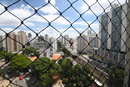 Sala - Vista de apartamento à venda com 1 quarto, 50m² em Vila Itapura, Campinas