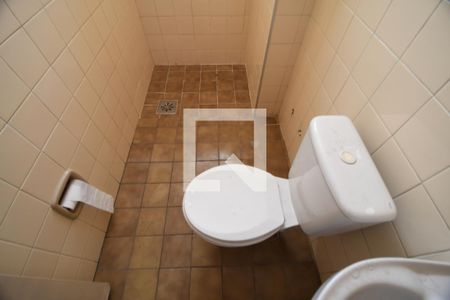 Banheiro de apartamento à venda com 1 quarto, 50m² em Vila Itapura, Campinas