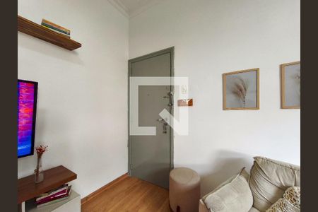 Entrada de apartamento à venda com 2 quartos, 75m² em Rio Comprido, Rio de Janeiro