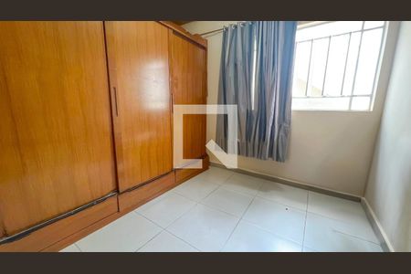 Quarto 03 de casa à venda com 4 quartos, 160m² em Carlos Prates, Belo Horizonte