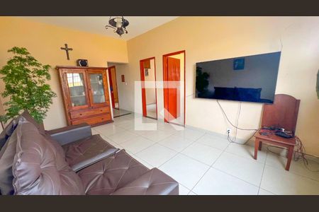 Sala de casa à venda com 4 quartos, 160m² em Carlos Prates, Belo Horizonte